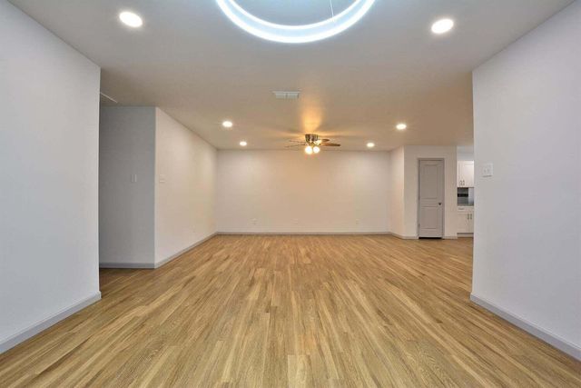 1209 N Essex Avenue, Lubbock, TX 79416