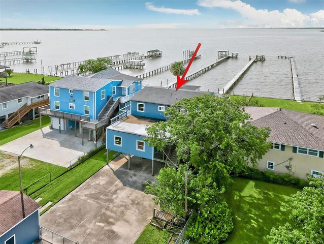 1537 John Street, Dickinson, TX 77539