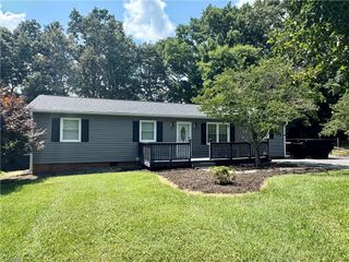 4119 Pheasant Ridge Drive, Sophia, NC 27350