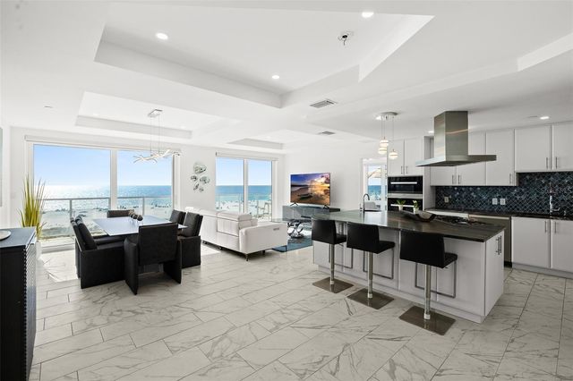 15 AVALON STREET 502, Clearwater Beach, FL 33767