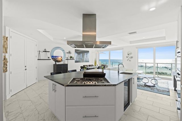 15 AVALON STREET 502, Clearwater Beach, FL 33767