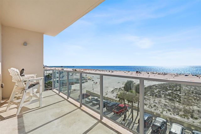 15 AVALON STREET 502, Clearwater Beach, FL 33767