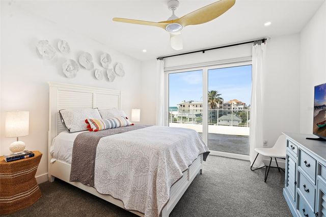 15 AVALON STREET 502, Clearwater Beach, FL 33767