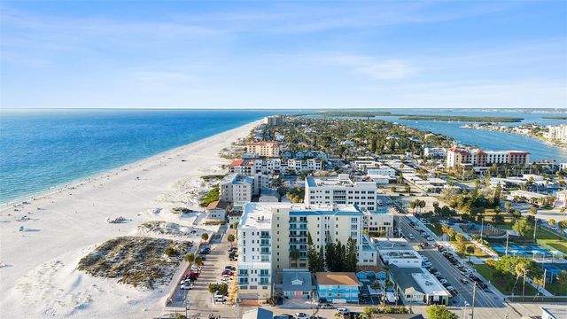 15 AVALON STREET 502, Clearwater Beach, FL 33767