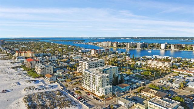 15 AVALON STREET 502, Clearwater Beach, FL 33767