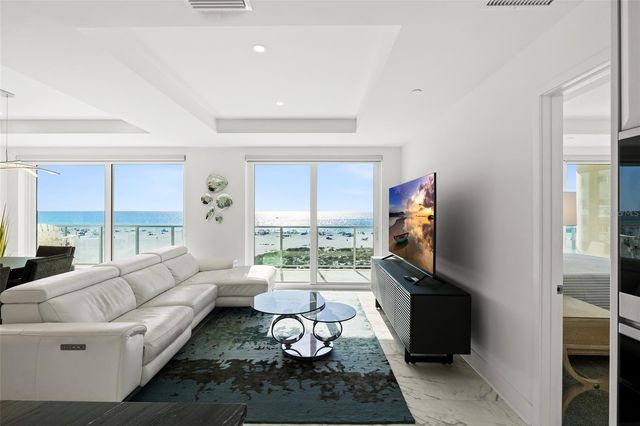 15 AVALON STREET 502, Clearwater Beach, FL 33767