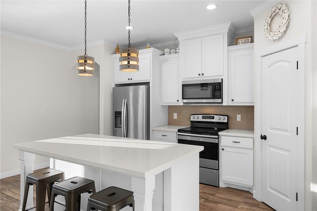 2143 Mountain Wind Loop, Bryan, TX 77807