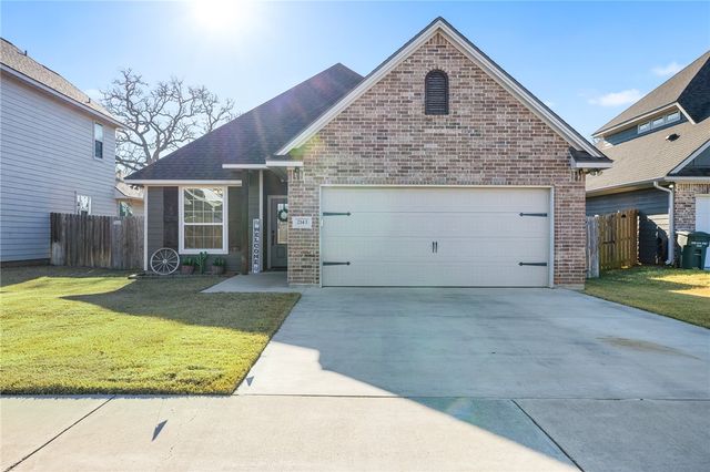 2143 Mountain Wind Loop, Bryan, TX 77807