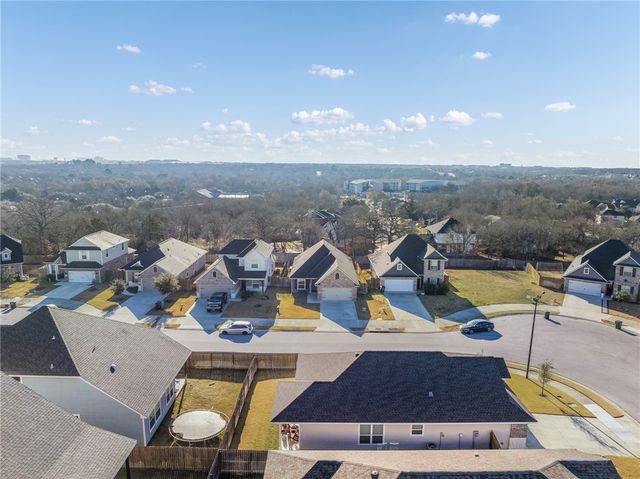 2143 Mountain Wind Loop, Bryan, TX 77807