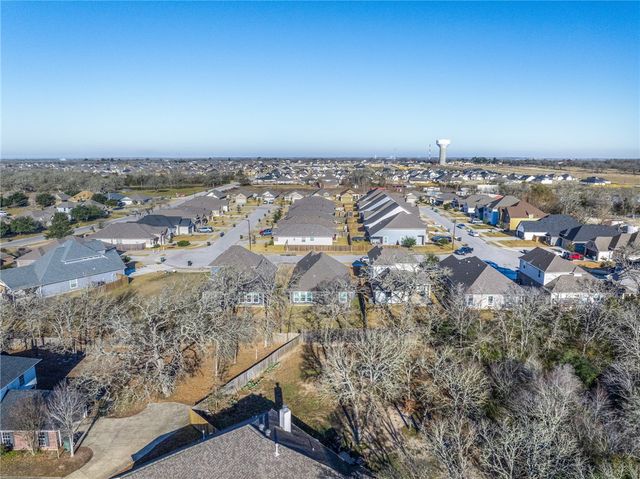 2143 Mountain Wind Loop, Bryan, TX 77807