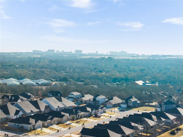 2143 Mountain Wind Loop, Bryan, TX 77807