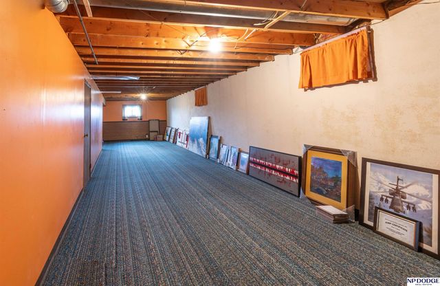 709 Sunny Slope Road, Lincoln, NE 68505