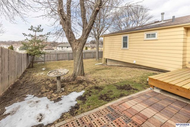 709 Sunny Slope Road, Lincoln, NE 68505