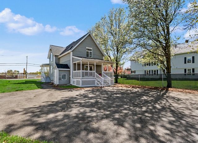 250 Chelmsford St, Chelmsford, MA 01824