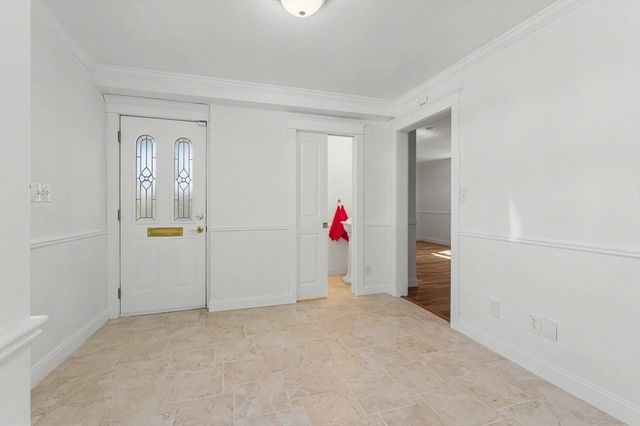 250 Chelmsford St, Chelmsford, MA 01824
