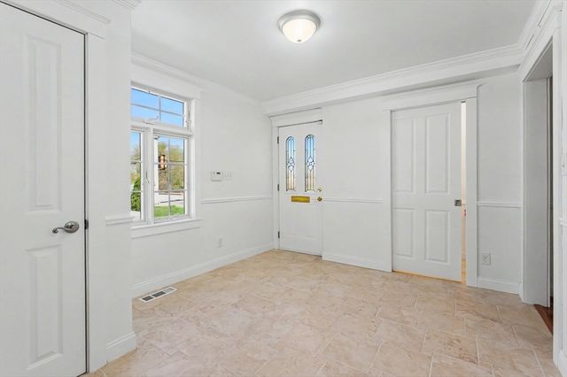 250 Chelmsford St, Chelmsford, MA 01824