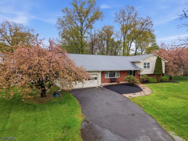 30 Cheryl Rd, Montville Twp., NJ 07058