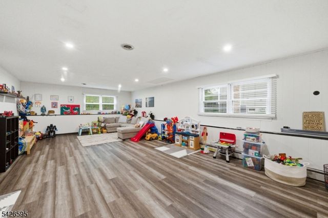 30 Cheryl Rd, Montville Twp., NJ 07058