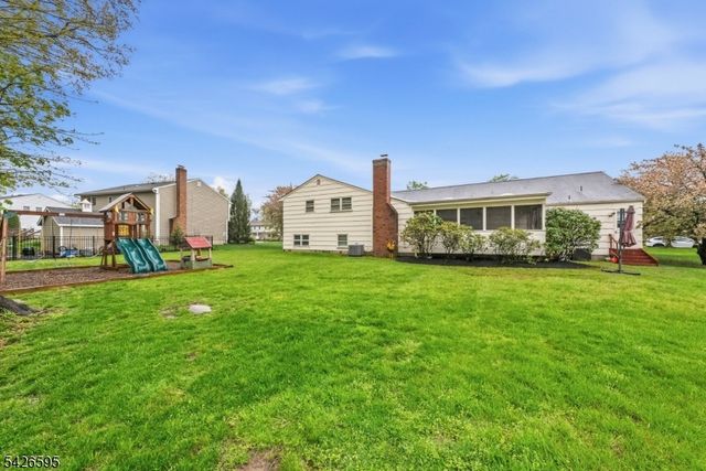 30 Cheryl Rd, Montville Twp., NJ 07058