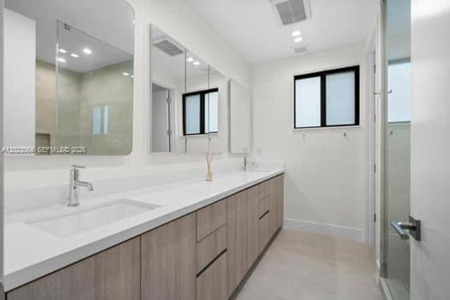 6812 SW 80th St 0, Miami, FL 33143