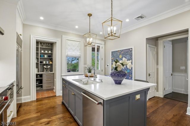 335 Upper Mountain Avenue, Montclair Twp., NJ 07043
