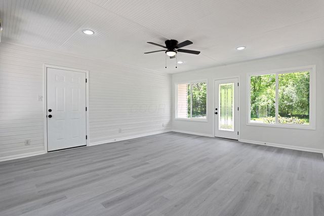 6375 W Mohican Drive, Powell, OH 43065