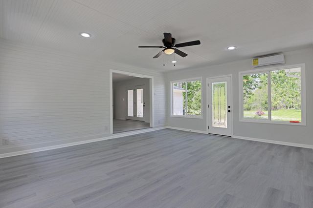 6375 W Mohican Drive, Powell, OH 43065