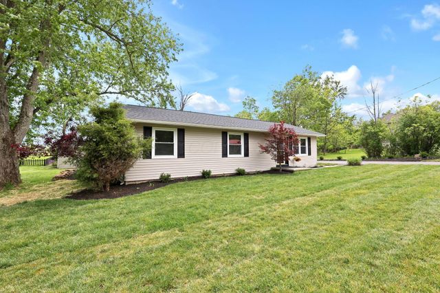 6375 W Mohican Drive, Powell, OH 43065