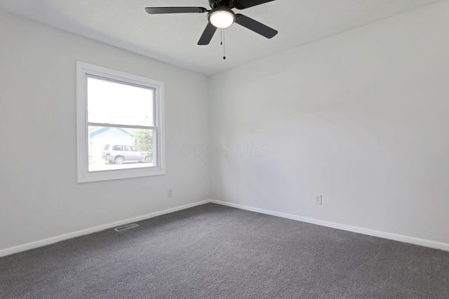 6375 W Mohican Drive, Powell, OH 43065