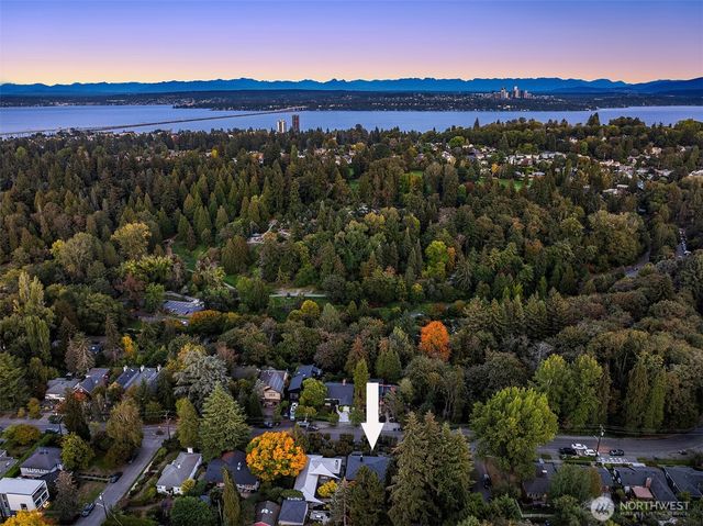 1207 26th Avenue E, Seattle, WA 98112