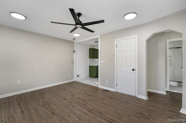 20059 Bradford Street, Detroit, MI 48205