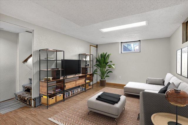 1239 Sherburne Avenue, Saint Paul, MN 55104