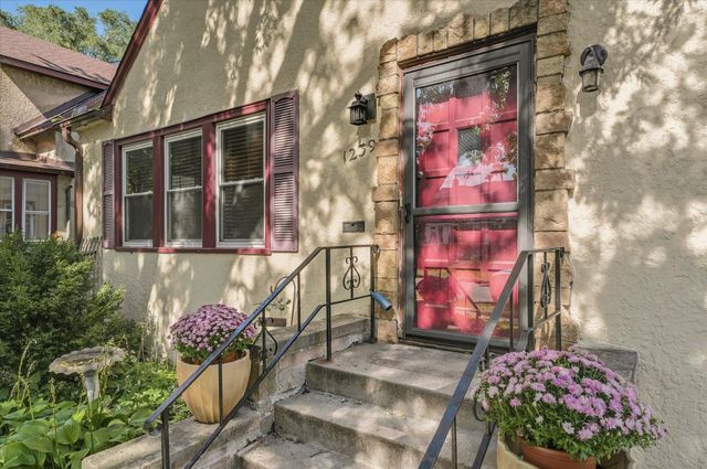 1239 Sherburne Avenue, Saint Paul, MN 55104
