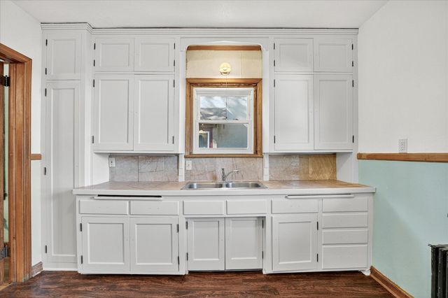 1239 Sherburne Avenue, Saint Paul, MN 55104