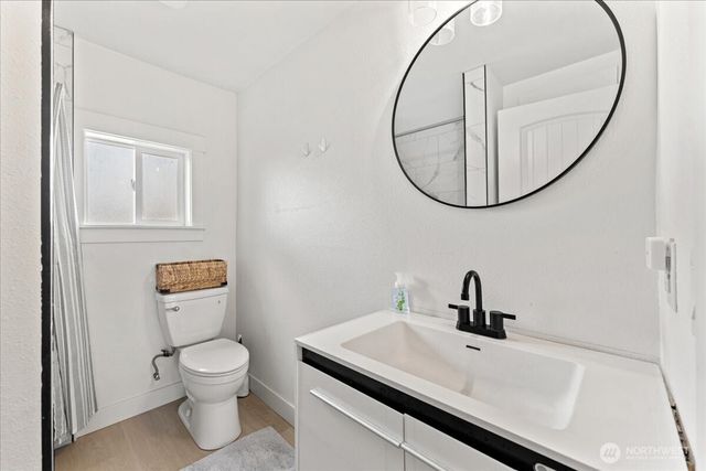 409 3rd Avenue SE, Pacific, WA 98047