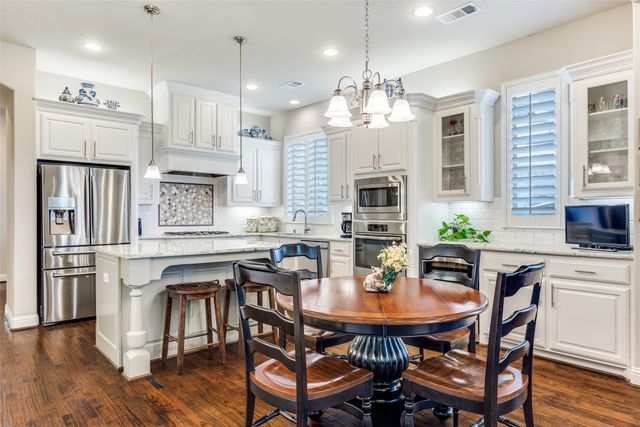 3005 Aberdeen Drive, The Colony, TX 75056