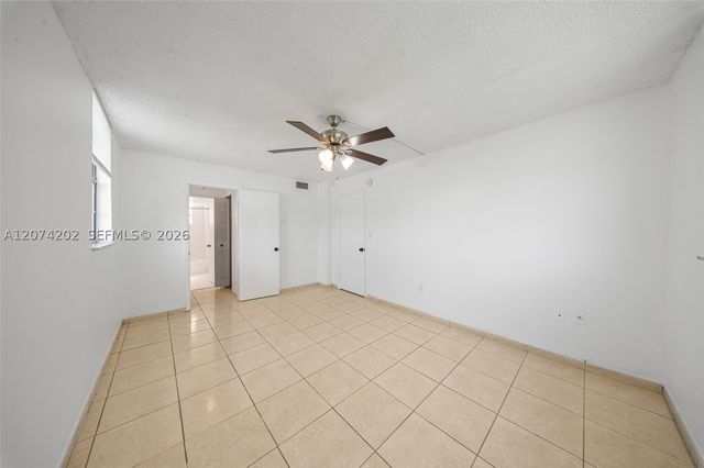 14155 SW 87th St 404-E, Miami, FL 33183
