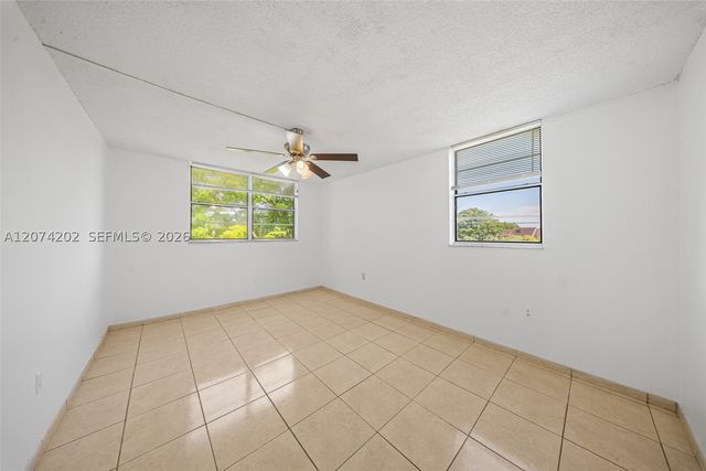 14155 SW 87th St 404-E, Miami, FL 33183