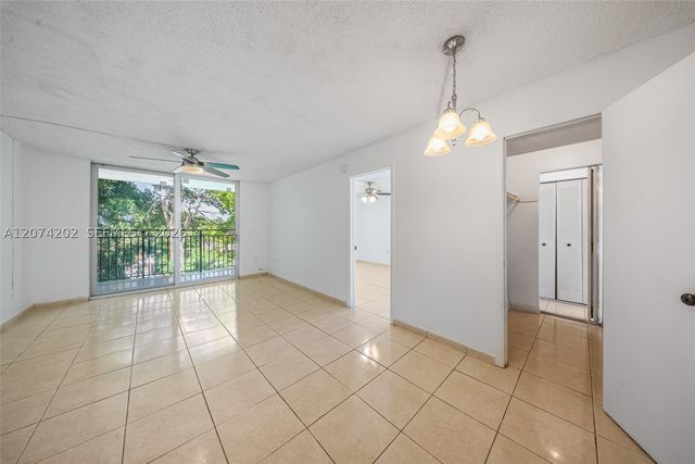 14155 SW 87th St 404-E, Miami, FL 33183