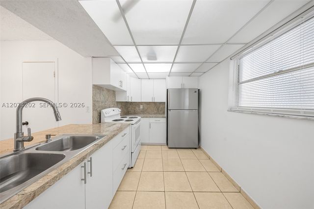 14155 SW 87th St 404-E, Miami, FL 33183