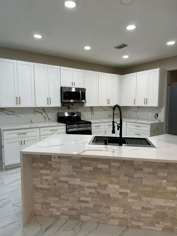 11027 Dellrose Crossing Drive, Richmond, TX 77406