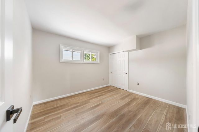 36 Charles Terrace, Piscataway, NJ 08854