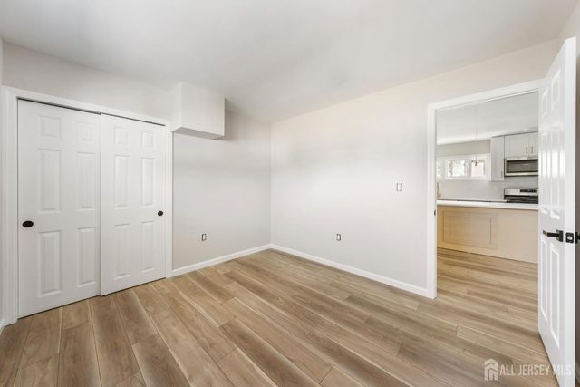36 Charles Terrace, Piscataway, NJ 08854