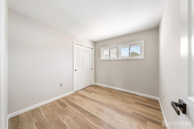 36 Charles Terrace, Piscataway, NJ 08854