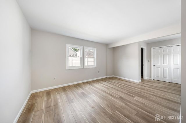 36 Charles Terrace, Piscataway, NJ 08854