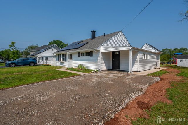 36 Charles Terrace, Piscataway, NJ 08854