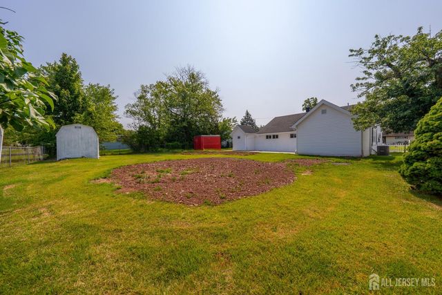 36 Charles Terrace, Piscataway, NJ 08854