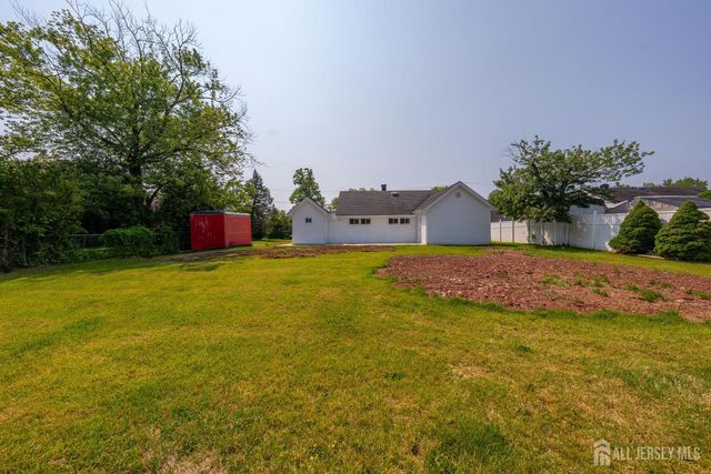 36 Charles Terrace, Piscataway, NJ 08854