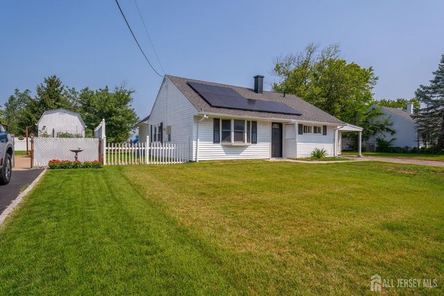 36 Charles Terrace, Piscataway, NJ 08854