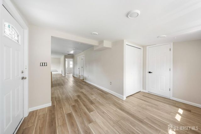 36 Charles Terrace, Piscataway, NJ 08854
